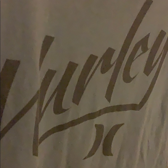 Hurley T-Shirt - Picture 3 of 3